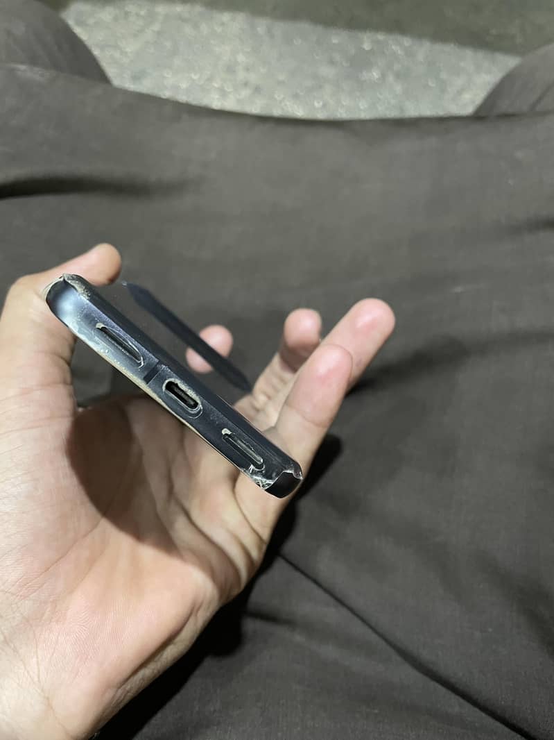 Google Pixel 8 6