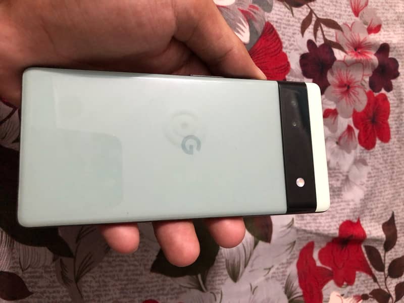 Google Pixel 6a 1