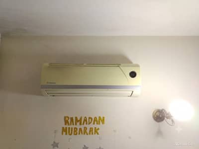 Dawlance 1 Ton Split AC (Indoor + Outdoor) – Needs Minor Repair