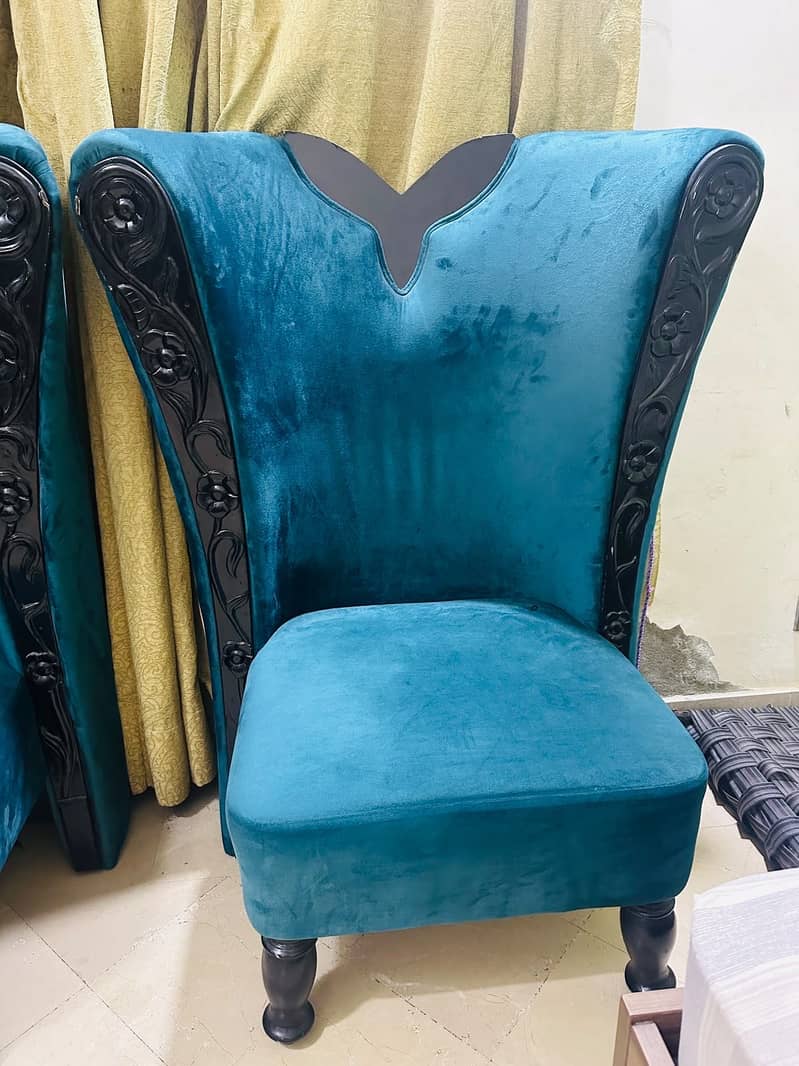 CHAIRS 1