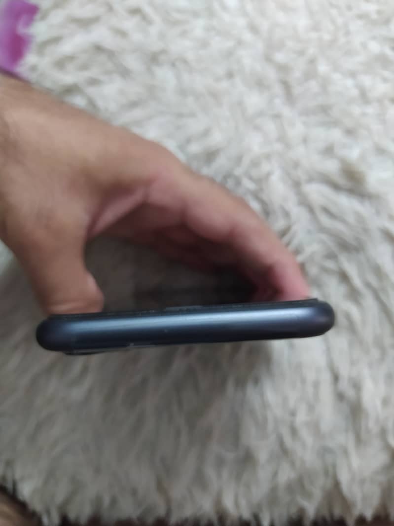 iPhone 11 1