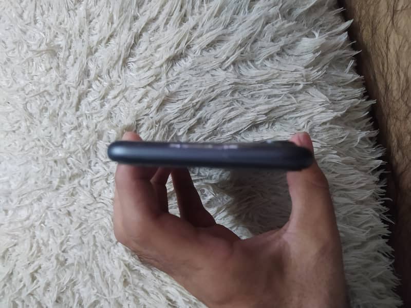 iPhone 11 2