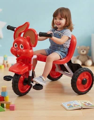 2 sa 3 years ka bachay ka liya achi  tricycle. cash on delivery