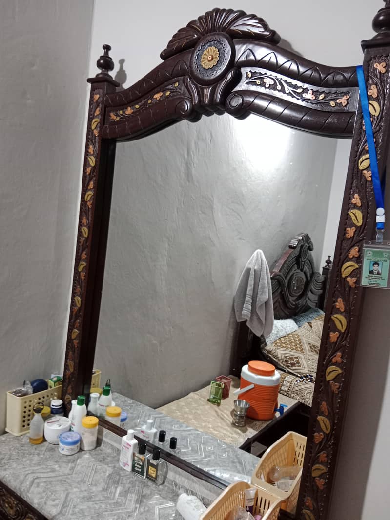 dressing table 1