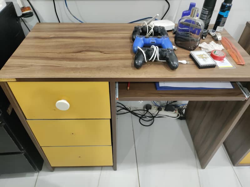 Study and computer table 1