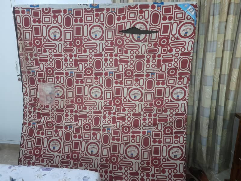 mattress 0