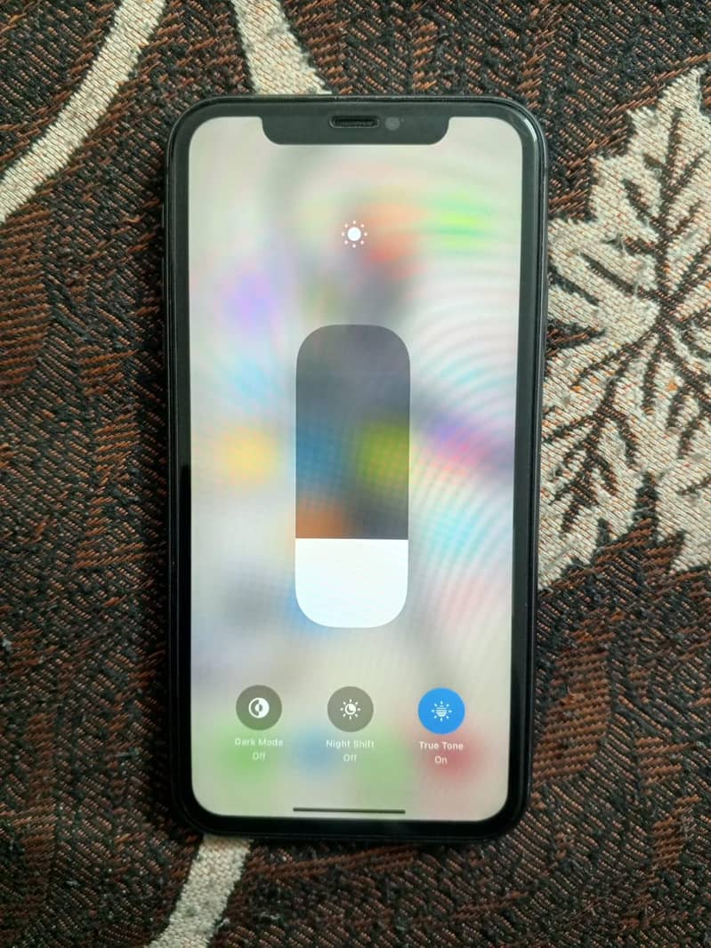 Apple iPhone 11 0