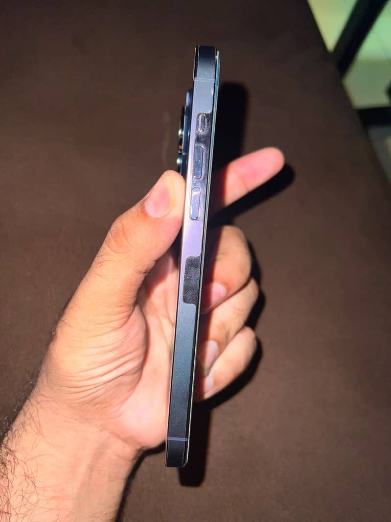 Apple iPhone 14 Pro Max 4