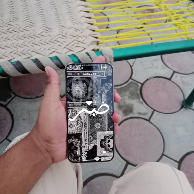 Apple iPhone 15 Pro Max 4