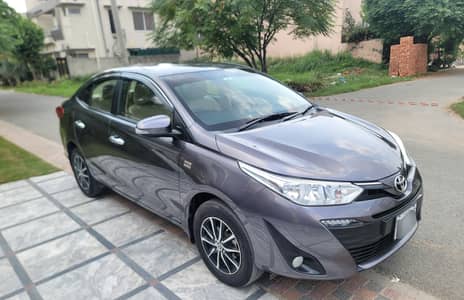 Toyota Yaris ativ x cvt 1.5