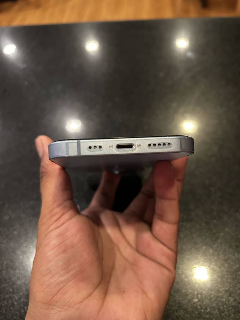Apple iPhone 14 2
