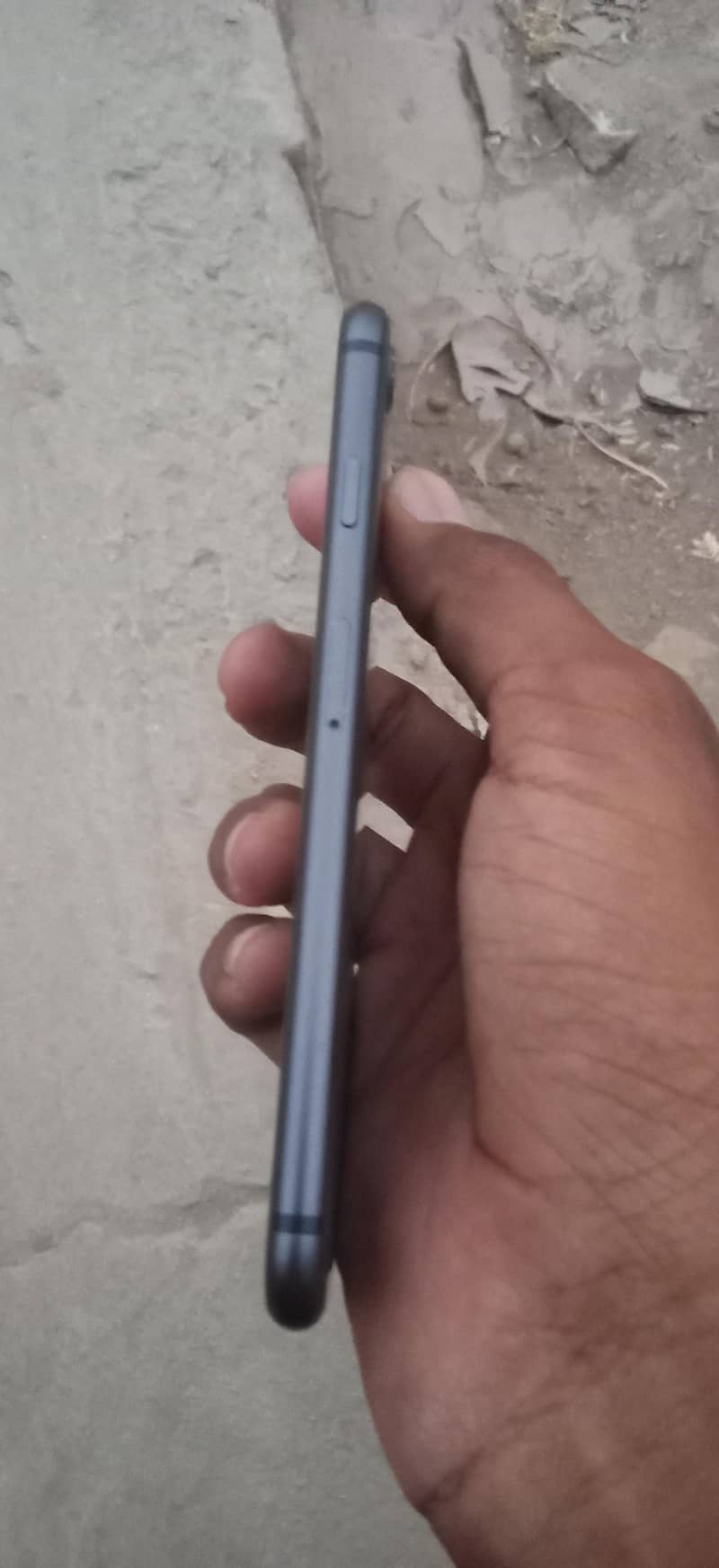 Apple iPhone 8 3