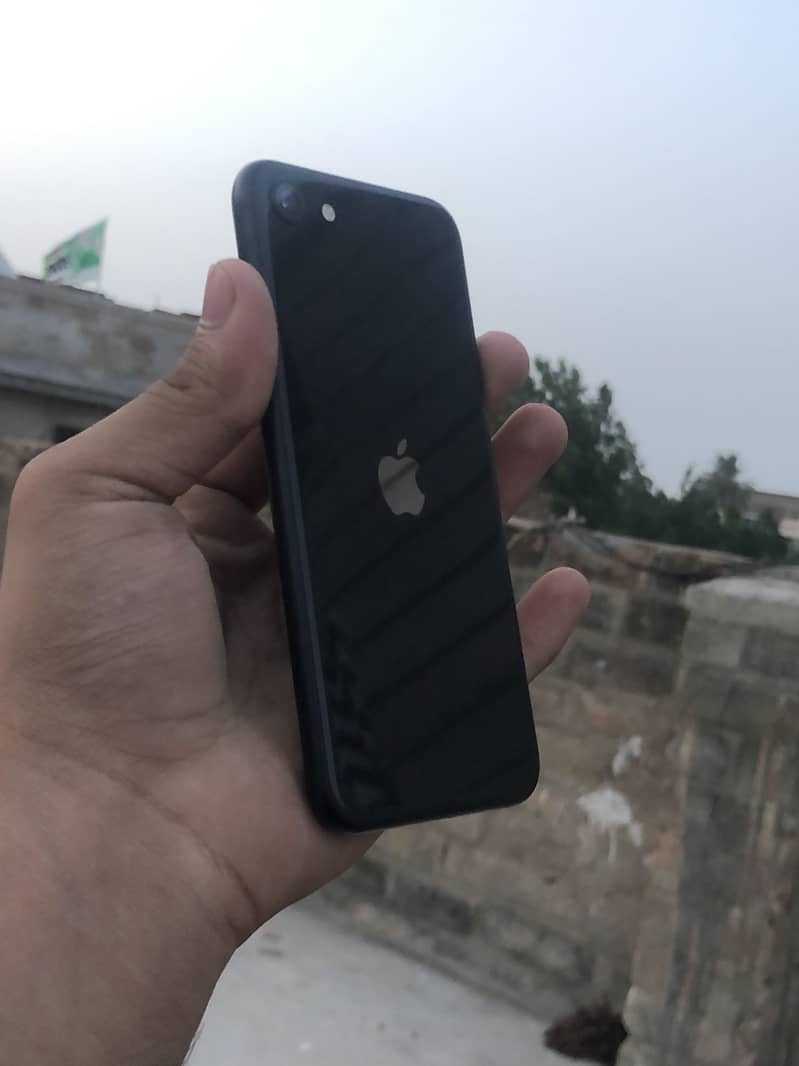 Apple iPhone SE 6