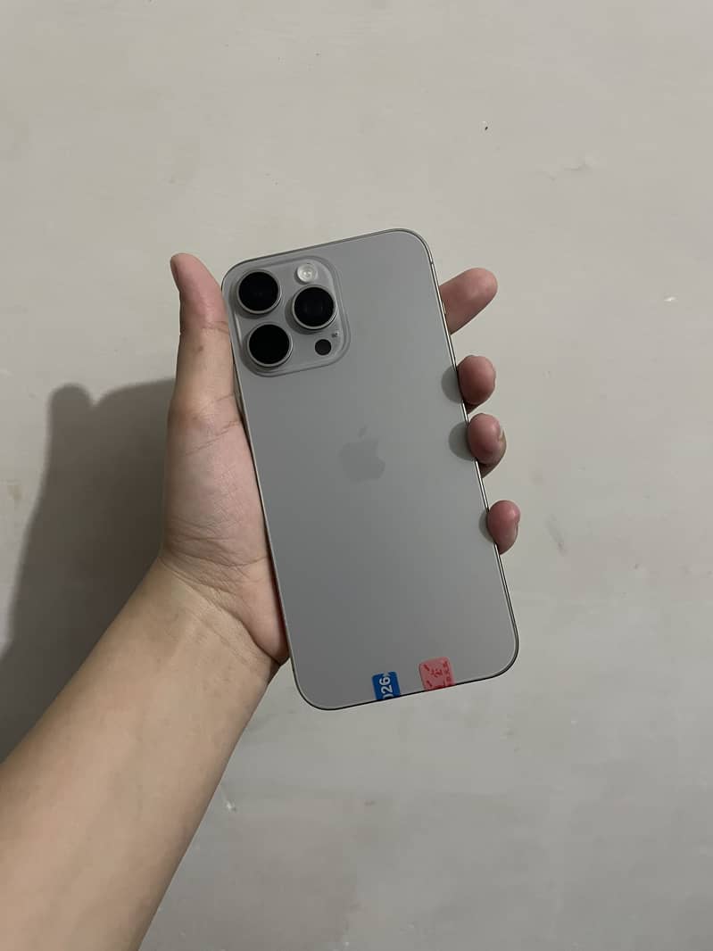 Apple iPhone 15 Pro Max 1