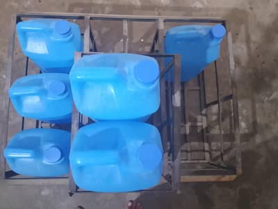 Water bottle supply stand