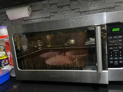 Microwave Oven