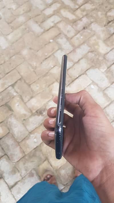 One Plus 6T WhatsApp: 03105817939