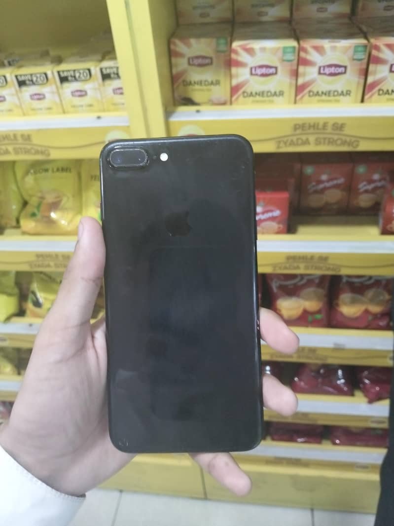 Apple iPhone 7 Plus 0