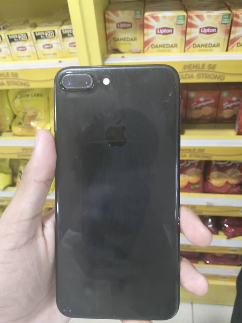 Apple iPhone 7 Plus 1