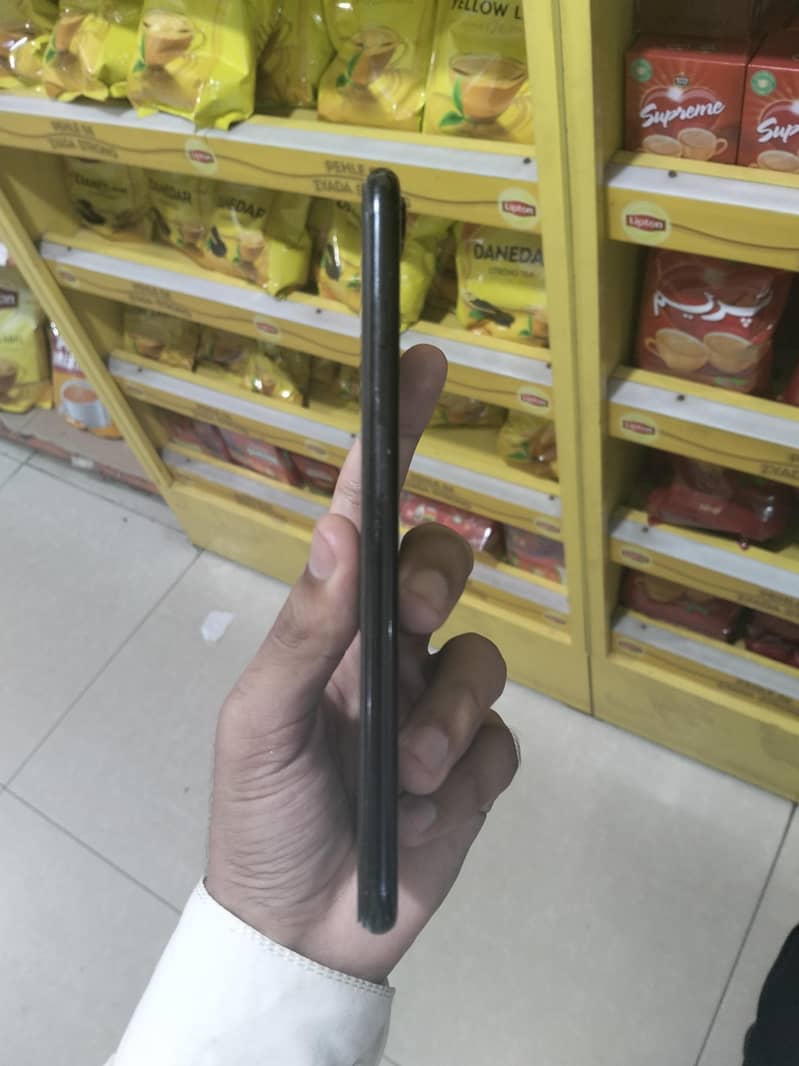 Apple iPhone 7 Plus 2