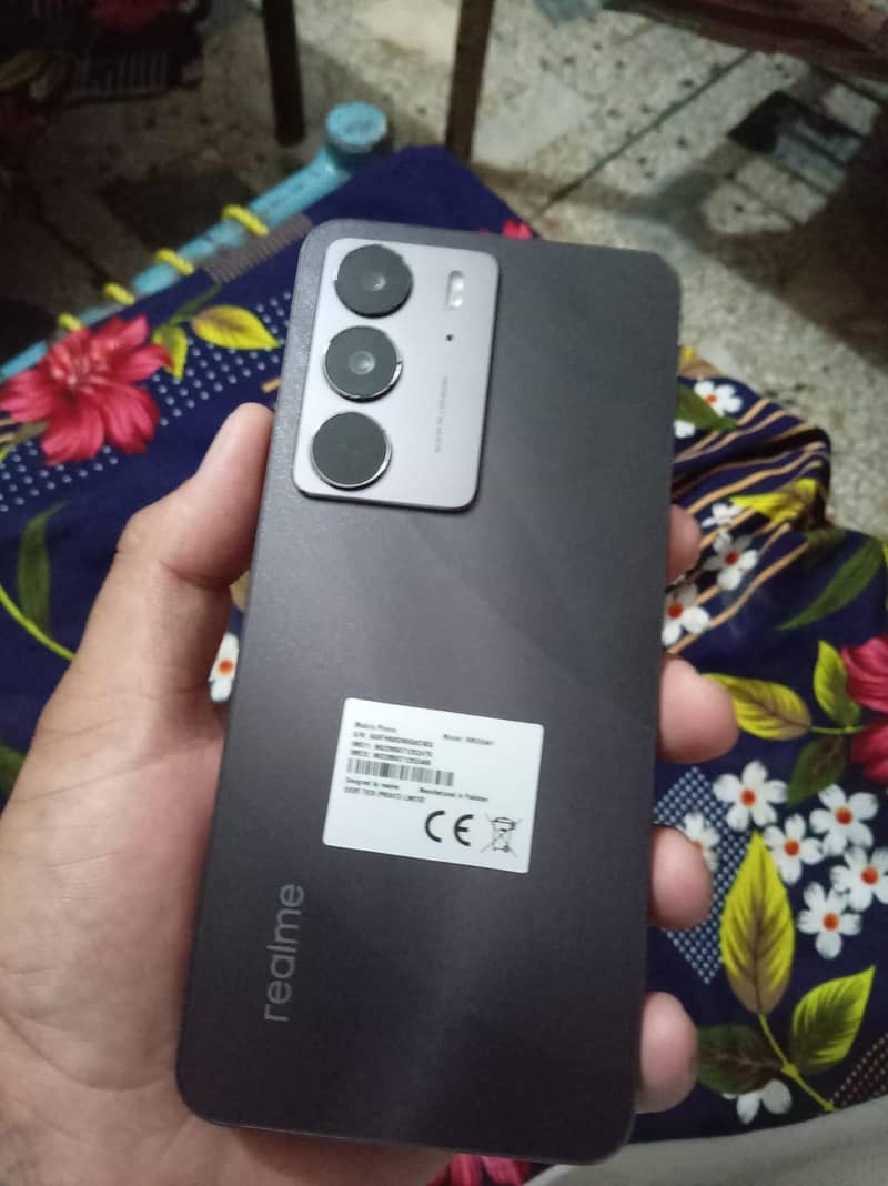 Realme C75 0
