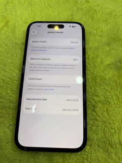 Apple iPhone 16