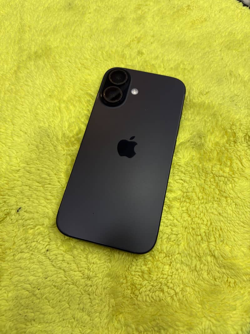 Apple iPhone 16 1