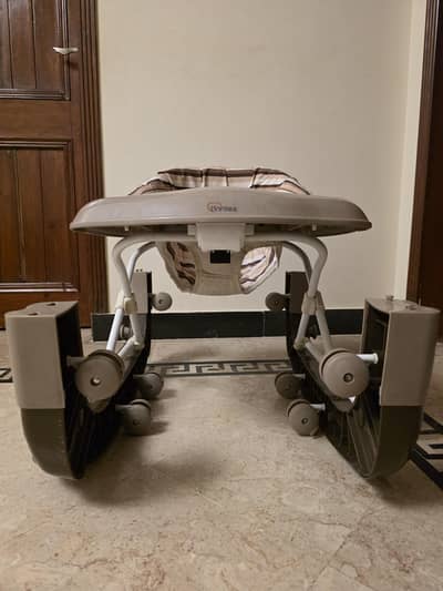 tinnies baby walker