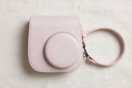 Fujifilm instax mini 11 camera with accessories but without films