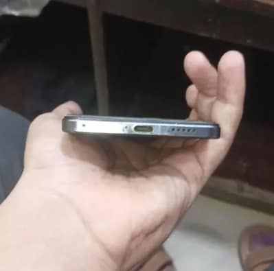 vivo V27e wattsapp nambr 03262910005