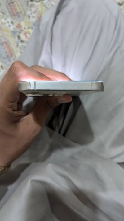 Apple iPhone 15 Pro Max { back change }