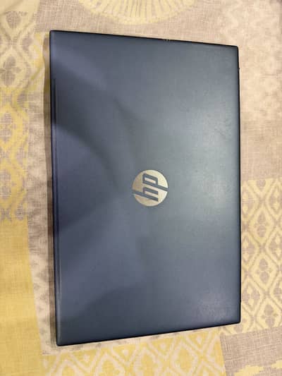 HP PAVILION AMD RYZEN 5