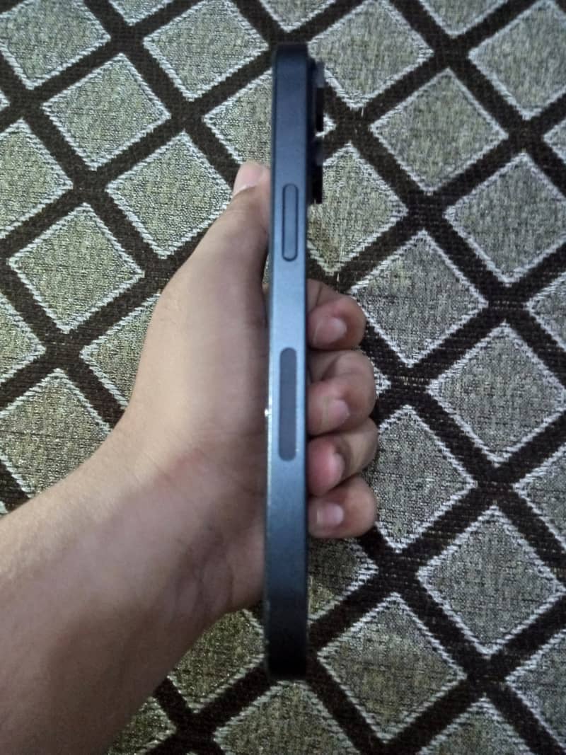 Apple iPhone 14 2
