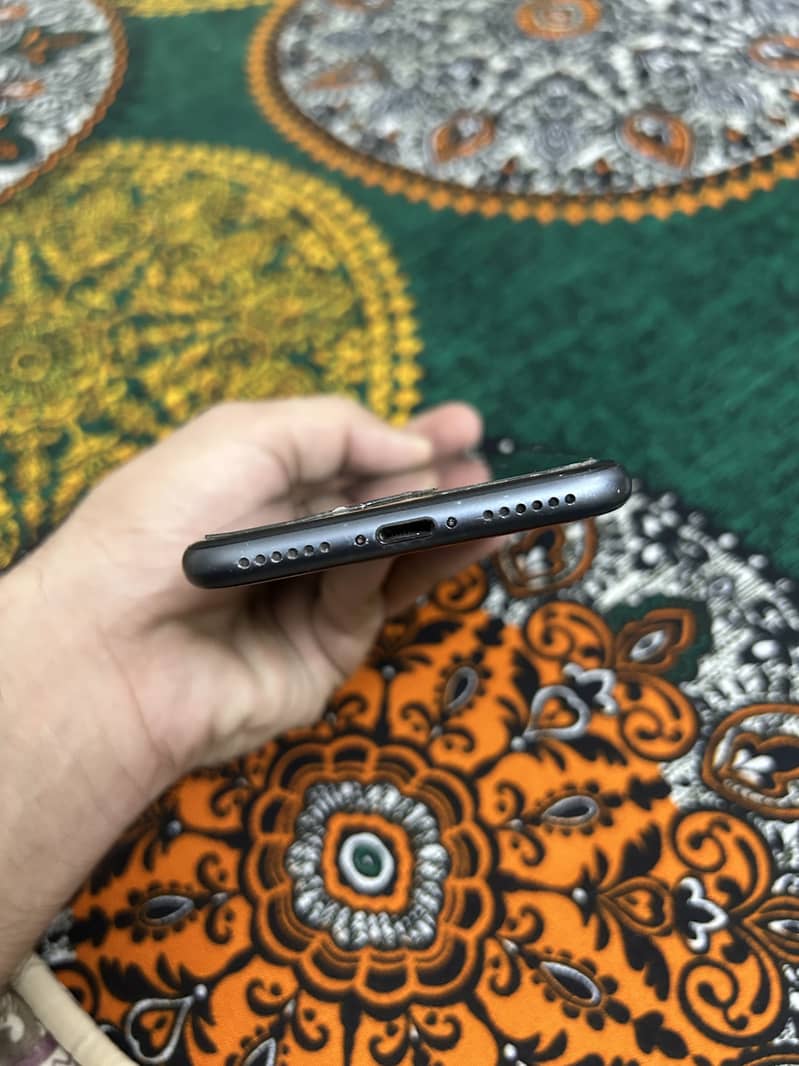 Apple iPhone 8 2