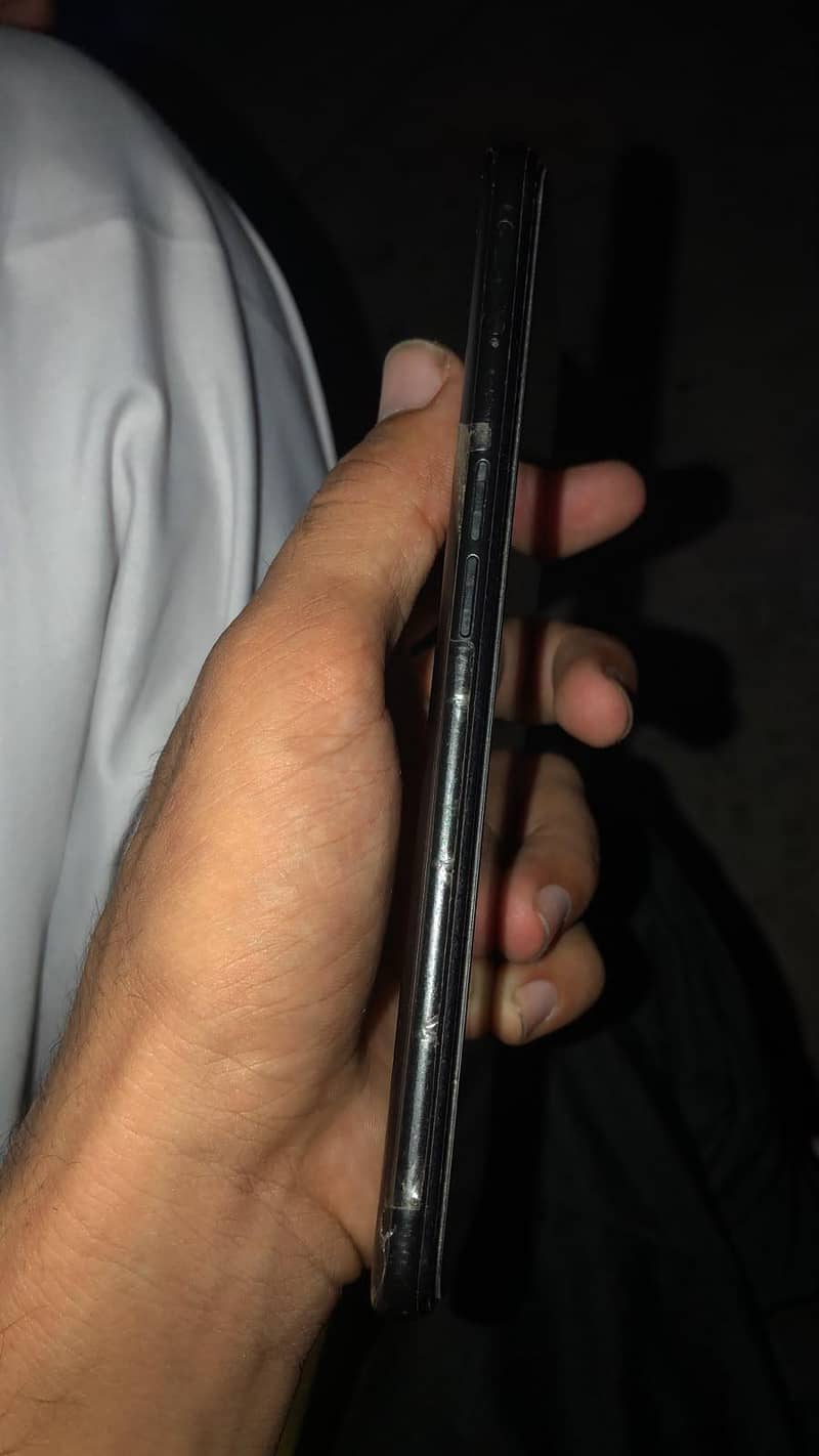 OPPO A76 1