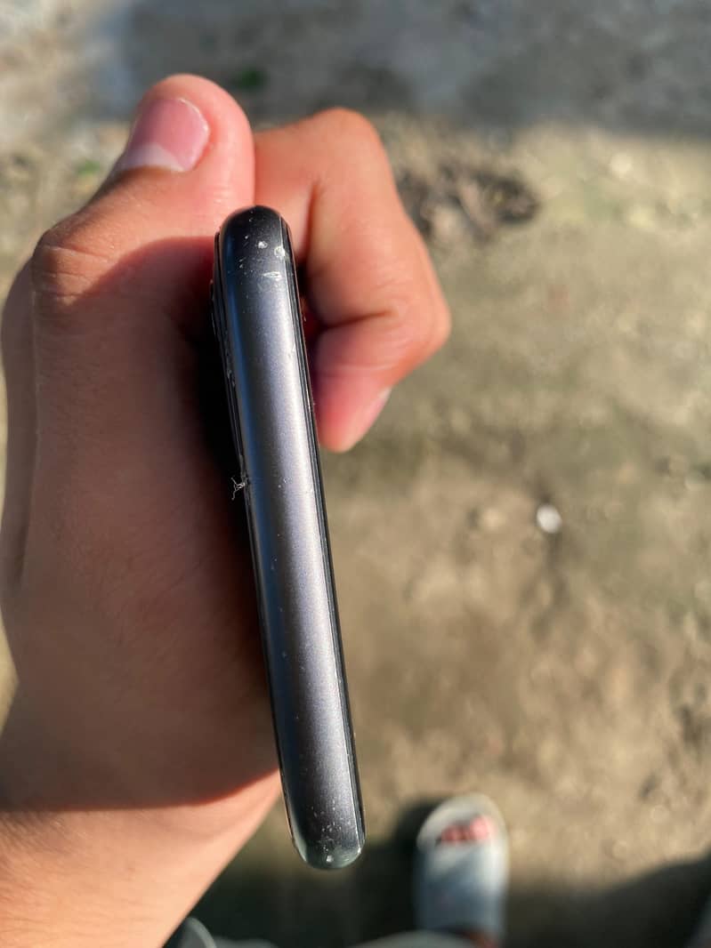 Apple iPhone 11 2