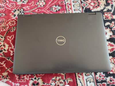 Dell Touchscreen Laptop – Core i5 8th Gen 8GB RAM | 256GB M. 2 SSD