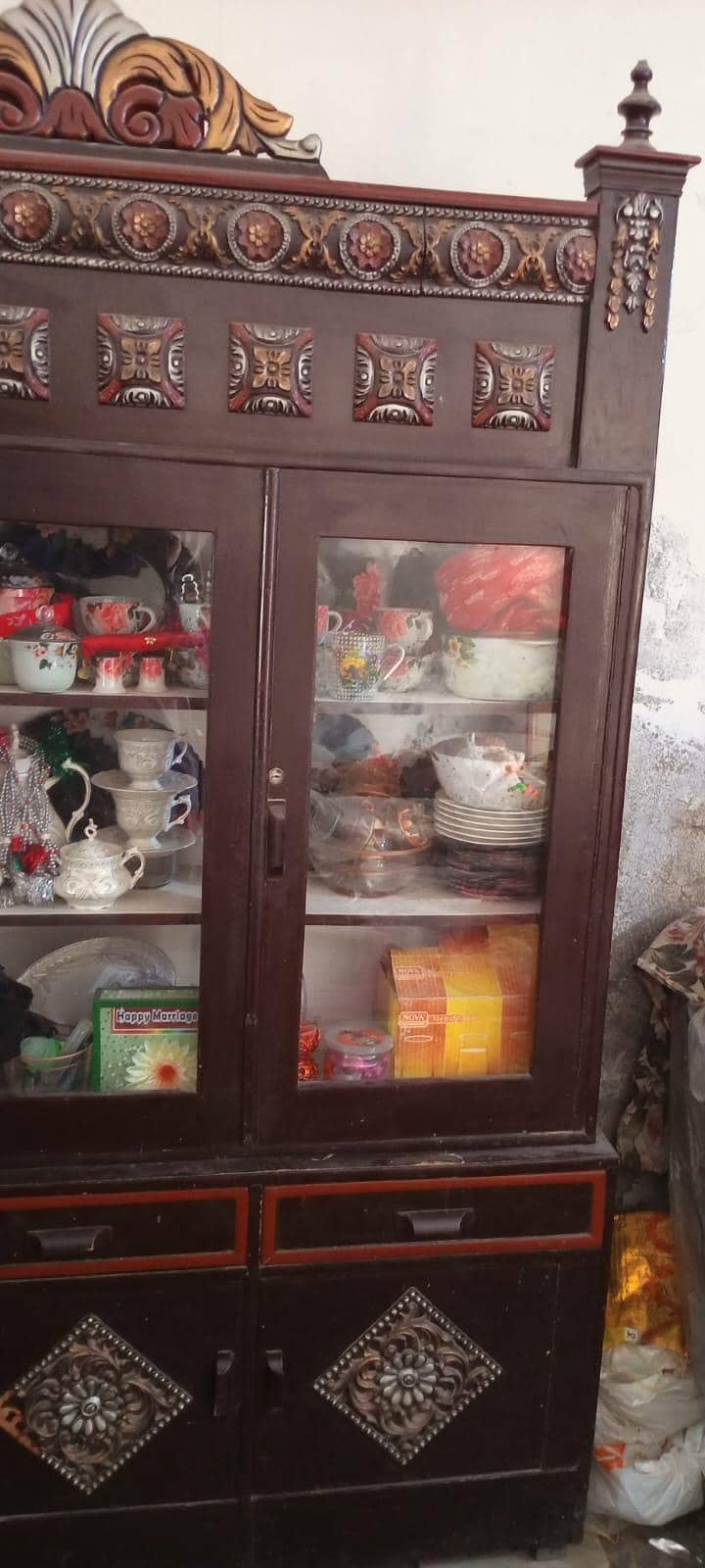 Showcase (برتن الماری) 3