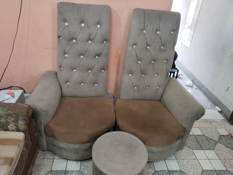 1+1 crown sofa with table 0
