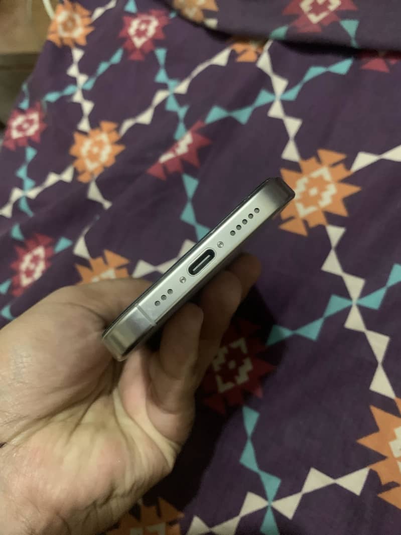 Apple iPhone 16 Pro bypass 8