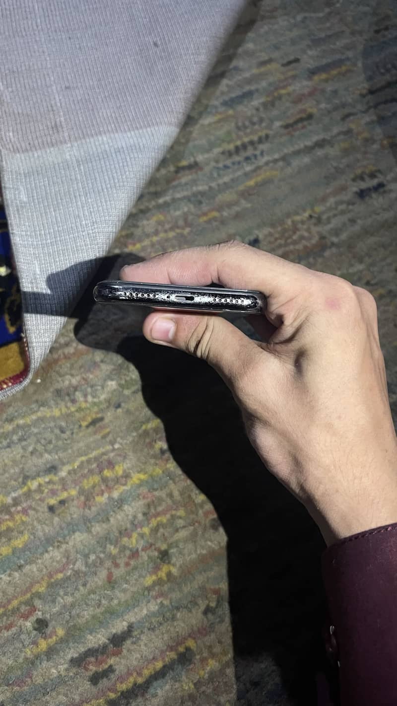 Apple iPhone X 2