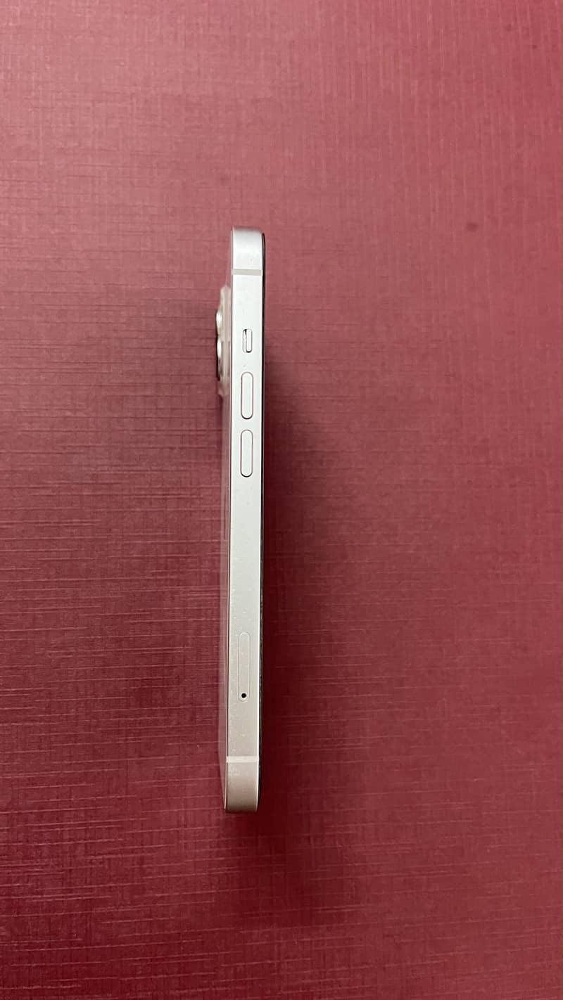 Apple iPhone 13 3