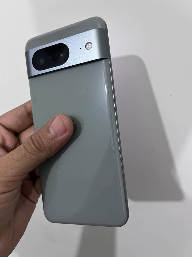 Google Pixel 8 3