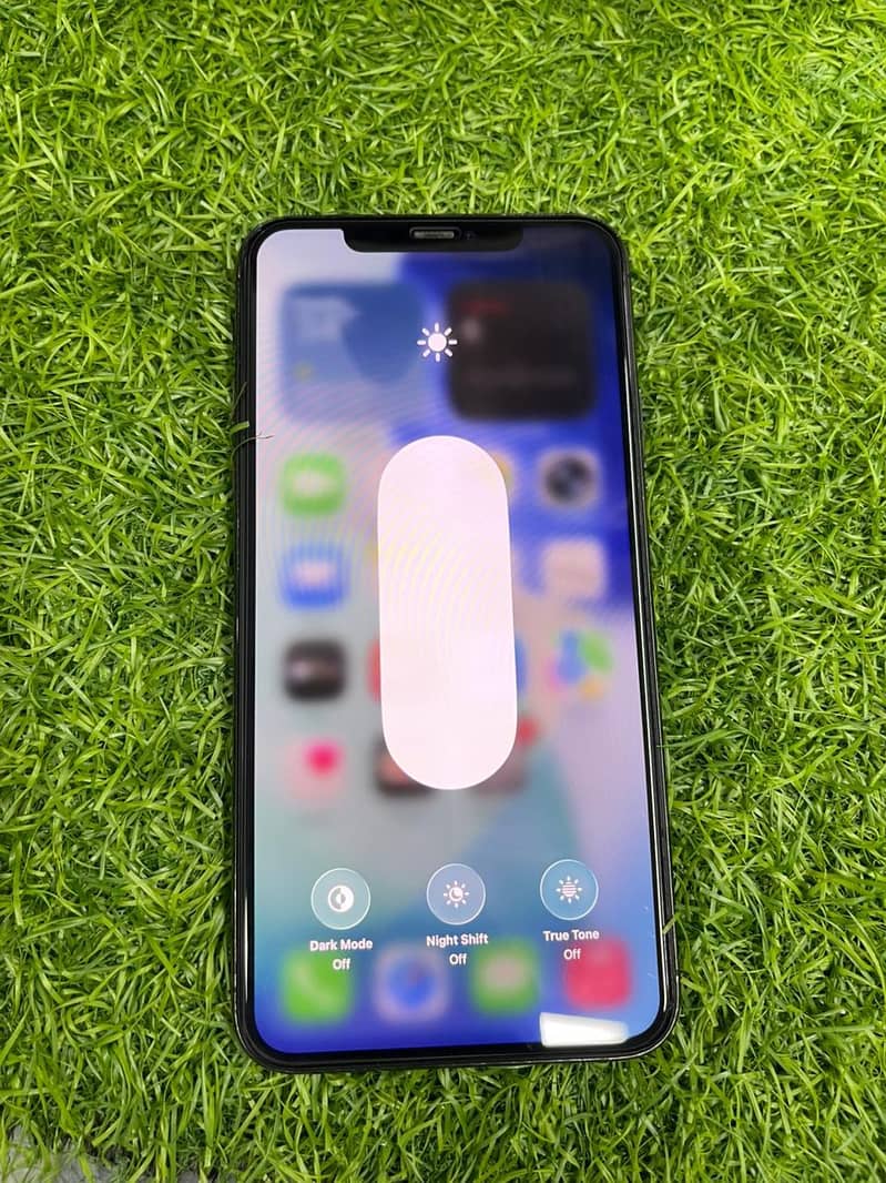 Apple iPhone 11 Pro Max 6
