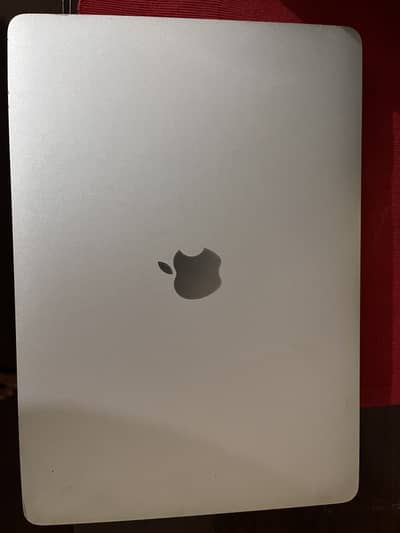 MacBook pro 2017 ( 13inch) 10/10 condition