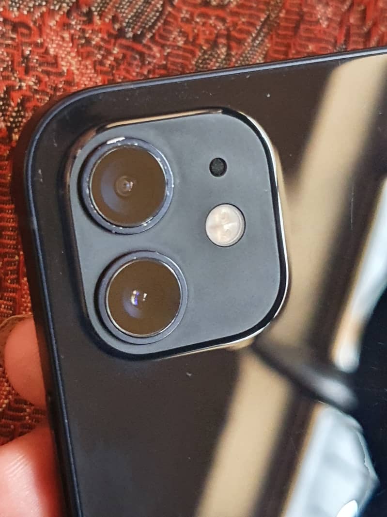Apple iPhone 12 1