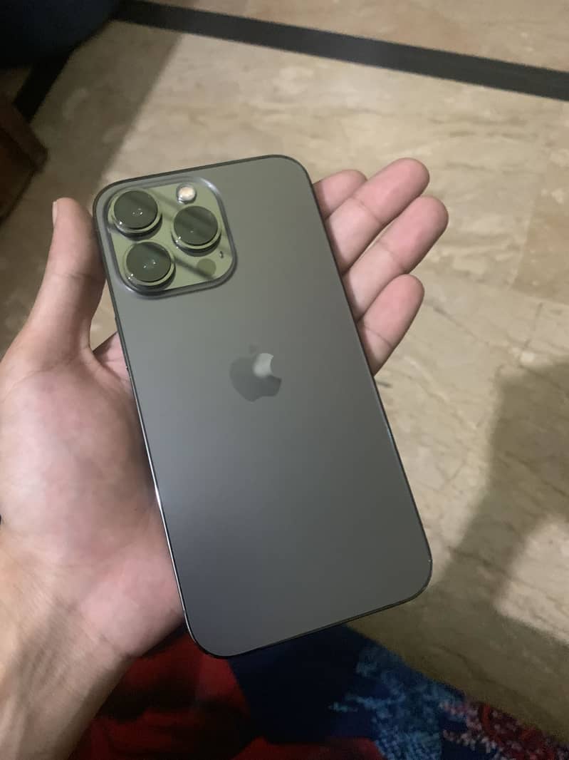 Apple iPhone 13 Pro 0