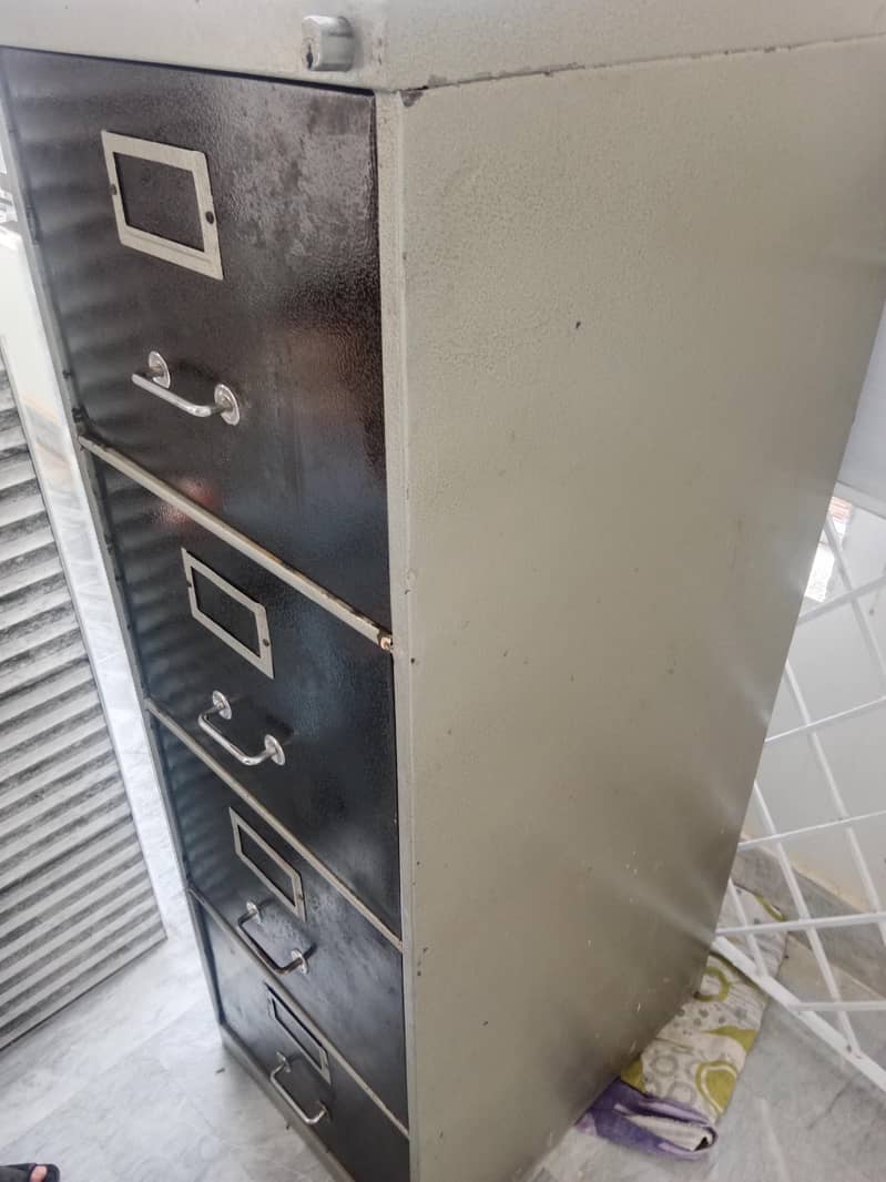 4 Drawer Safe 2
