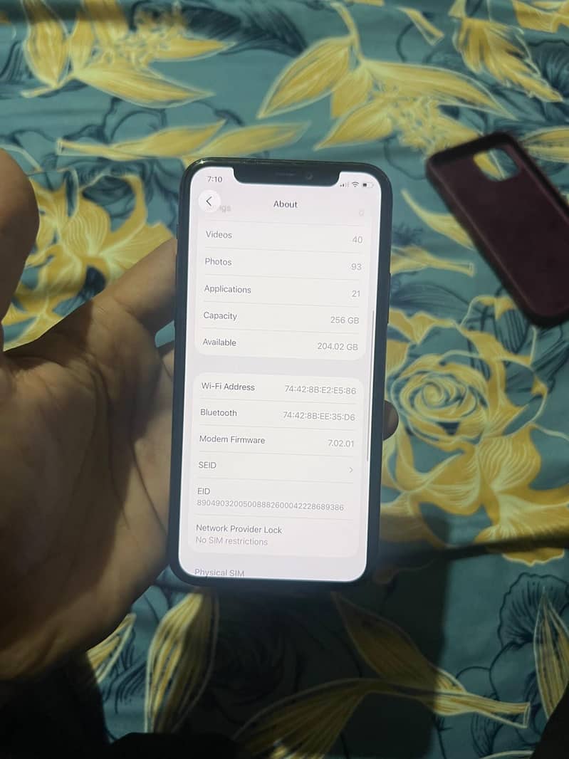 Apple iPhone 11 Pro (Sim Glitch) 6