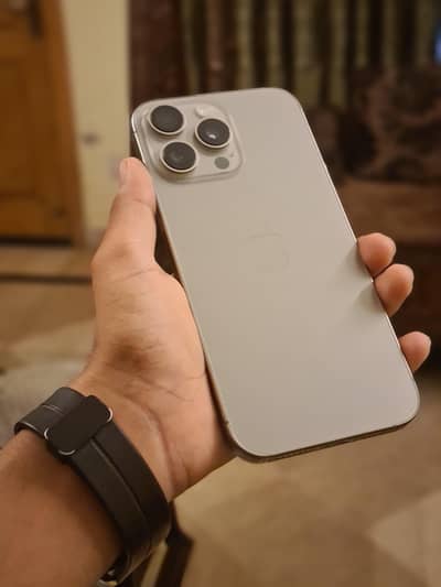 Apple iPhone 16 Pro Max Factory Unlocked